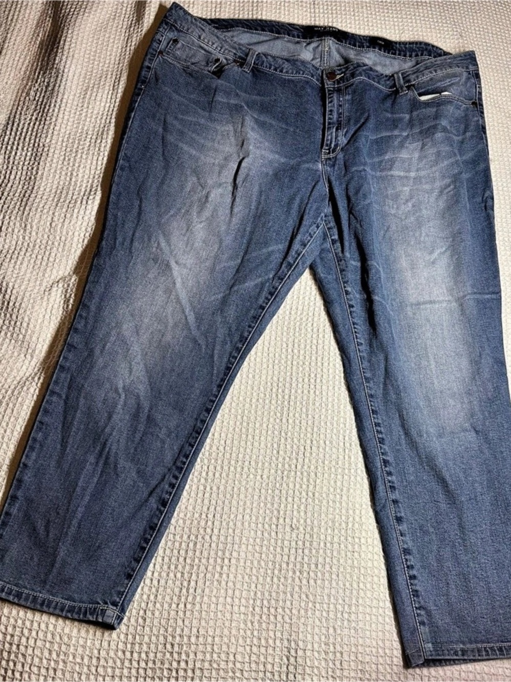 Max Jeans Straight Leg  Crop Blue Jeans size 22W